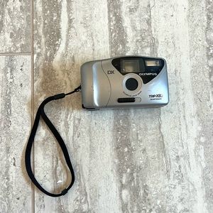 Olympus TripXB3 Quartzdate Film Camera :)